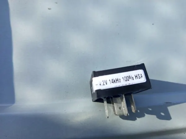 Módulo IPCU Webasto OEM 9011970B - Usado image 3