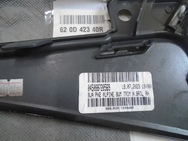 Renault Clio V etupuskuri OEM 620D42340R image 3