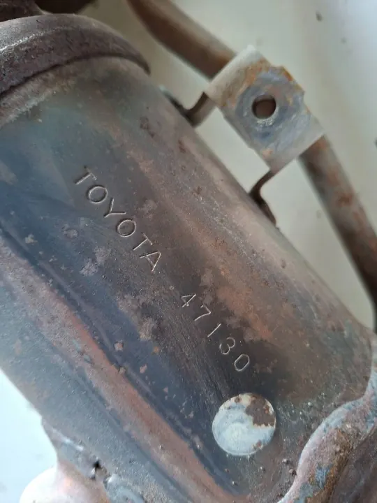 Toyota OE Katalysator OEM 47130 - Gebraucht image 3