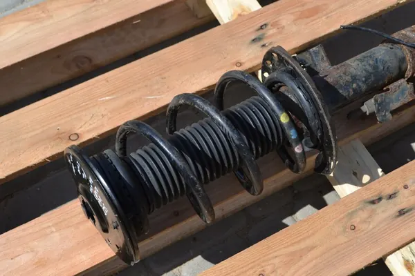 Snodo ammortizzatore anteriore sinistro Volvo V60 I 2.0 D3 image 3