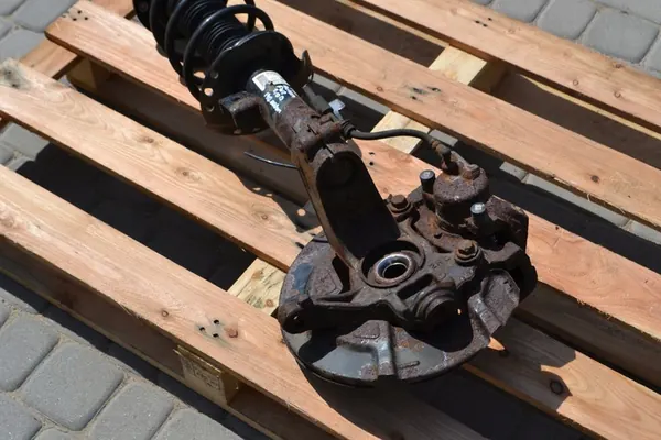 Snodo ammortizzatore anteriore sinistro Volvo V60 I 2.0 D3 image 5