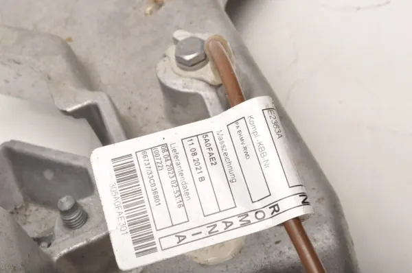 BMW I4 G26 Abrazadera Compresor AC OEM 5A075D6 image 3