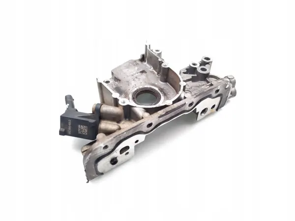 Skoda Scala Öljypumppu OEM 05C103153 1.0 TSI image 4