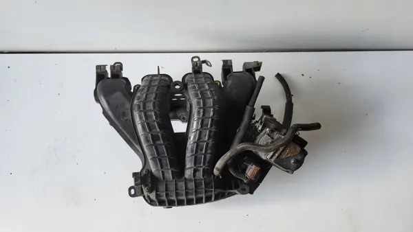 Mitsubishi Lancer X insugsgrenrör OEM 1.8L image 2