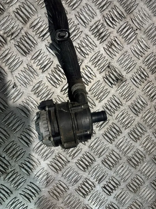 Vattenpump Megane IV Lift 210103582R image 2