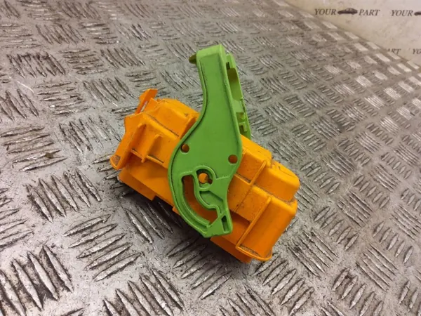 Sulake OEM SKE38171 Nissan Juke II F16 2023 image 8