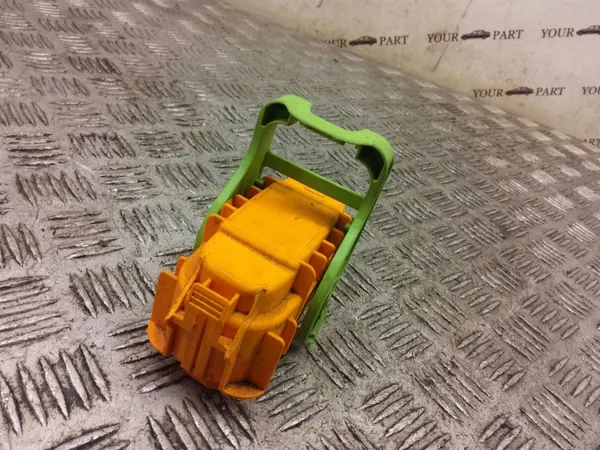 Sulake OEM SKE38171 Nissan Juke II F16 2023 image 9