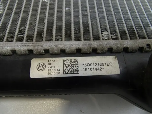 Vesijäähdytin OEM 5Q0121251EC Audi A3 8V:lle image 6