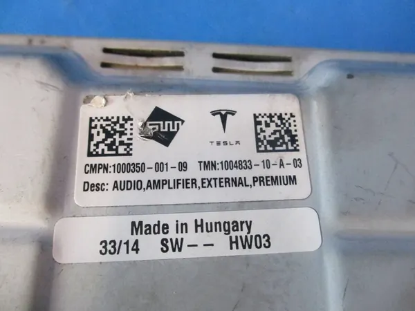 Tesla Model S 2017 Äänivahvistin 100035000109 image 3