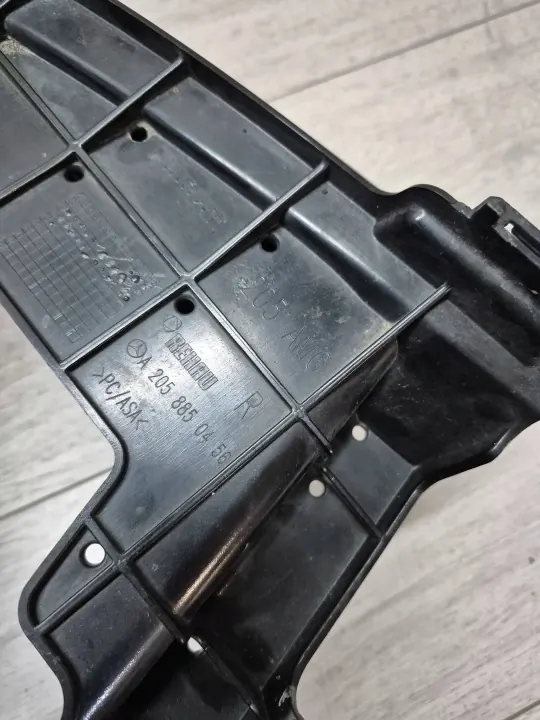 Mercedes-Benz C W205 Ljuddämpartipp OEM A2058850456 image 6