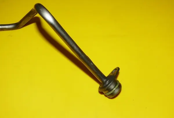 Tubo Óleo Turbo OEM 059145771N Audi A6 C6 3.0 TDI image 3