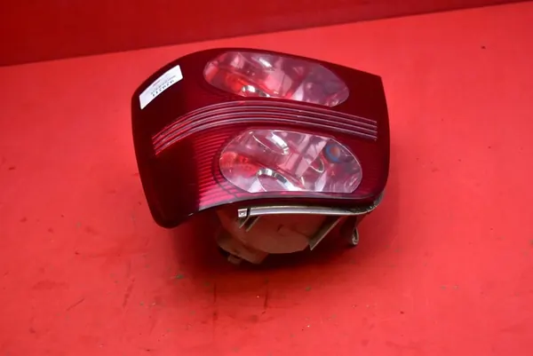 Höger bakljus VW Touran 2006-2010 1T0945096N image 5