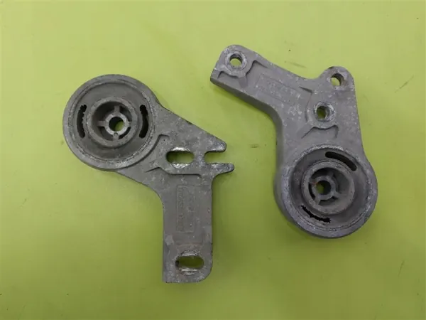 Support de Fixation Scania OEM 1762624 pour R440 2004-2016 image 2