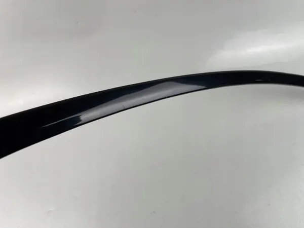 Porsche Cayenne Takaikkunan Lista OEM 7P5853996 image 3
