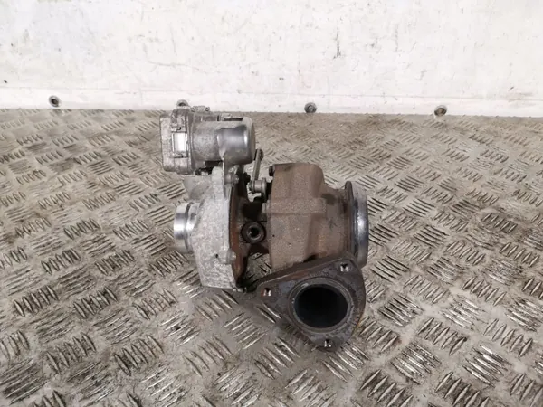 Infiniti Q50 Turbo OEM FBZ14104 - Pieza Usada image 6