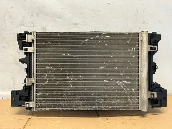 Conjunto de radiadores Mercedes A-Class A177 W177 Diesel OEM image 2