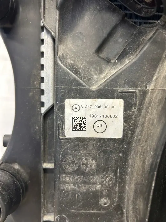 Conjunto de radiadores Mercedes A-Class A177 W177 Diesel OEM image 4