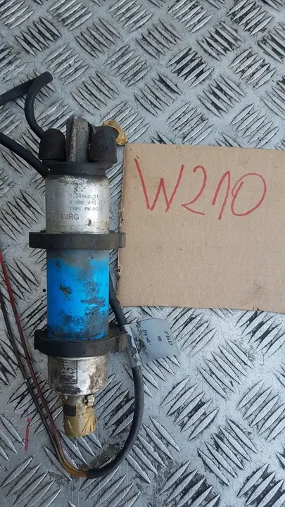 Brandstofpomp Mercedes W202 W210 A0004705994 image 2