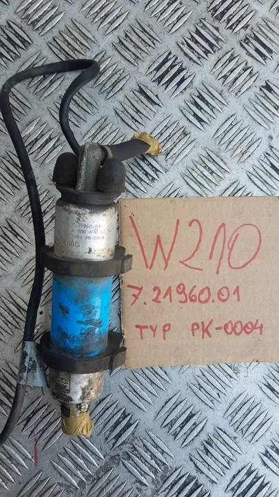 Brandstofpomp Mercedes W202 W210 A0004705994 image 6