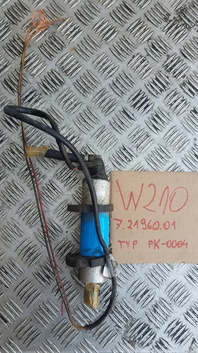 Brandstofpomp Mercedes W202 W210 A0004705994 image 7