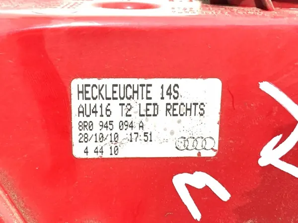AUDI Q5 8R Lámpara Trasera Derecha 2008-2017 OEM 8R0945094A image 4