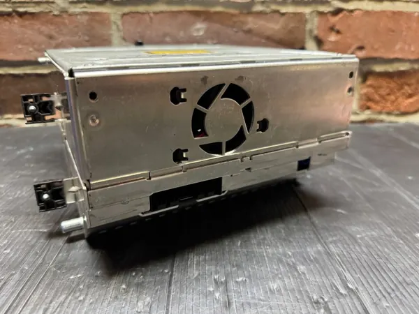 Mercedes W221 Radiobyttare OEM A2218703391 image 3