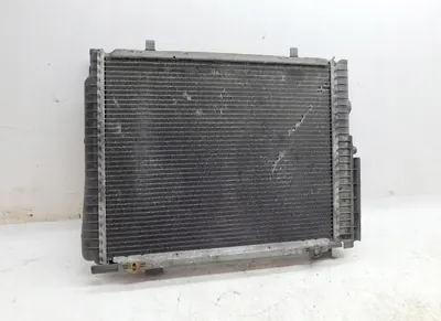 Radiateur d'eau Mercedes-Benz OEM 2025005103 image 2