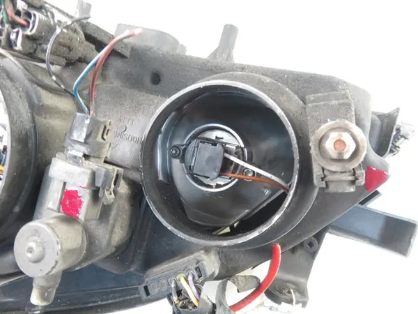 Oikea Etuvalaisin Nissan Primera P12 26010AU800 image 8