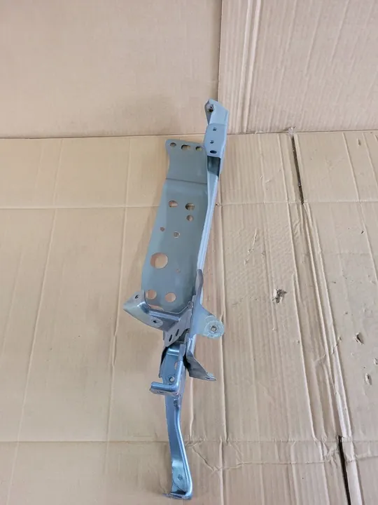 Suporte de reforço dianteiro direito Toyota C-HR image 3