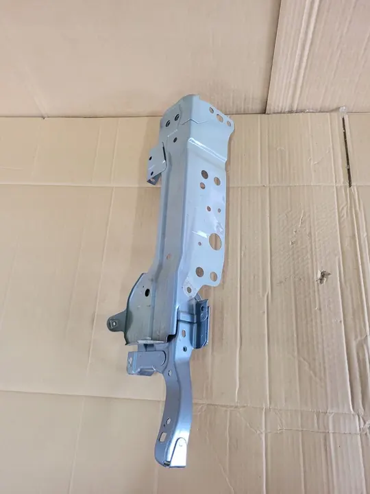 Suporte de reforço dianteiro direito Toyota C-HR image 4