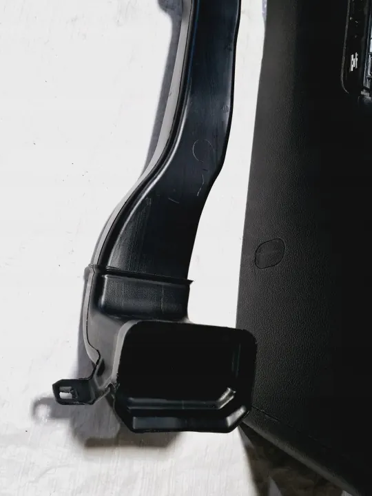 Accoudoir cuir OEM 5G1863241BE pour VW Golf VII image 9
