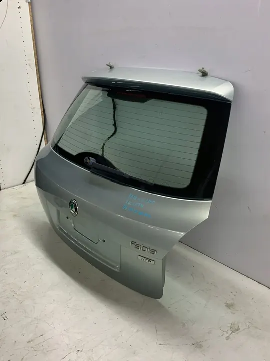 Takaluukku Skoda Fabia II Lift (2010-2014) LF7W image 3