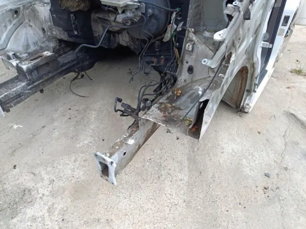OEM 23085/Wrakowisko Aile Gauche pour MAN TGE image 3