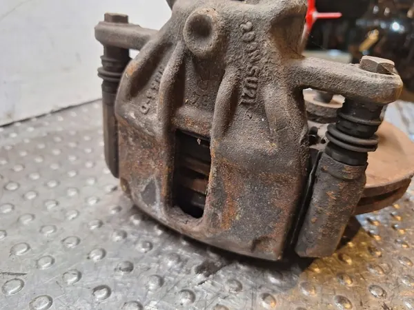 Snodo sterzo anteriore destro Renault Clio III Modus image 2