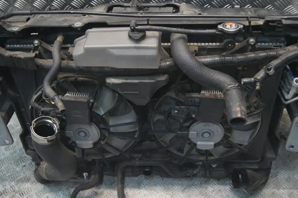 Ford Mondeo Mk5 LIFT 1.5 Ecoboost etujäähdytin kokonaisuus image 10
