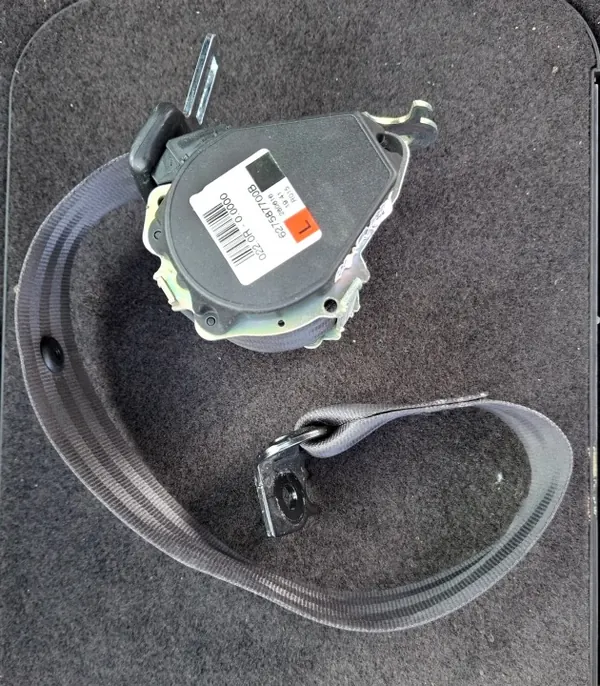 Ceinture de sécurité OEM 627587700B arrière gauche 3e rang image 2