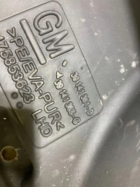 OEM 39141381 väliseinäeristys Opel Crossland X:lle image 4