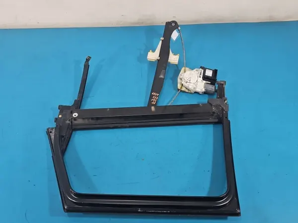 OEM 8P4959802B Oikea Takaikkunankorotin Audi A3 image 6
