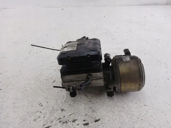 Citroen C5 I Jousituspumppu Kompressori OEM 9641698580 image 4