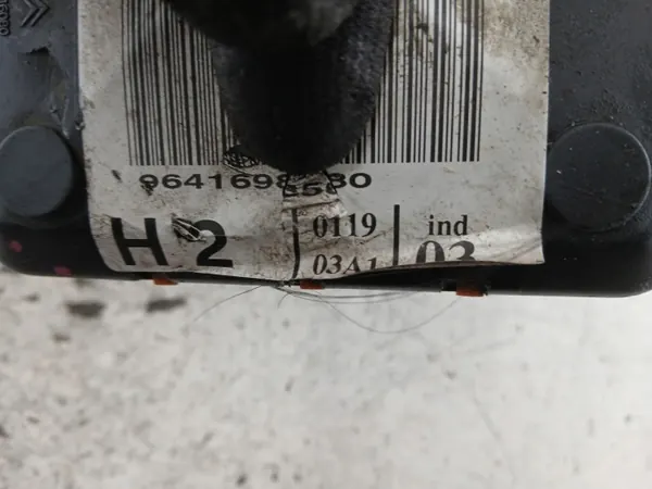 Citroen C5 I Jousituspumppu Kompressori OEM 9641698580 image 6