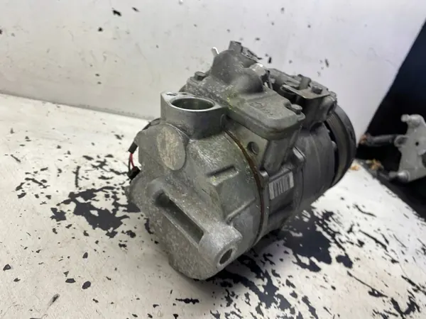 Compresor de aire acondicionado MERCEDES W204 LIFT 1.8 CGI A0032308511 image 4