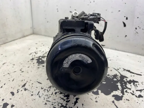 Compresor de aire acondicionado MERCEDES W204 LIFT 1.8 CGI A0032308511 image 5