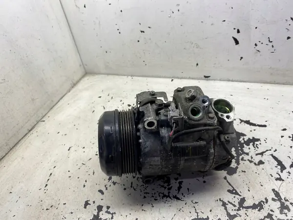 Compresor de aire acondicionado MERCEDES W204 LIFT 1.8 CGI A0032308511 image 6