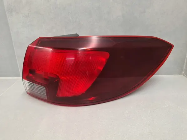 Luz Trasera Derecha Opel Astra V Kombi Original 39077375 image 5
