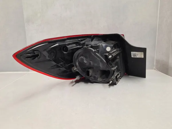 Luz Trasera Derecha Opel Astra V Kombi Original 39077375 image 9