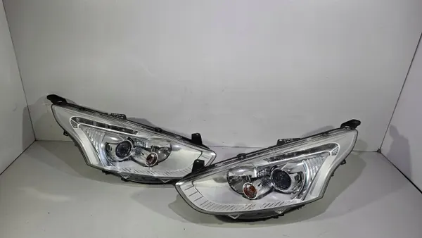Ford B-MAX Scheinwerfer Paar L+R Linse OEM 1263455323 image 5