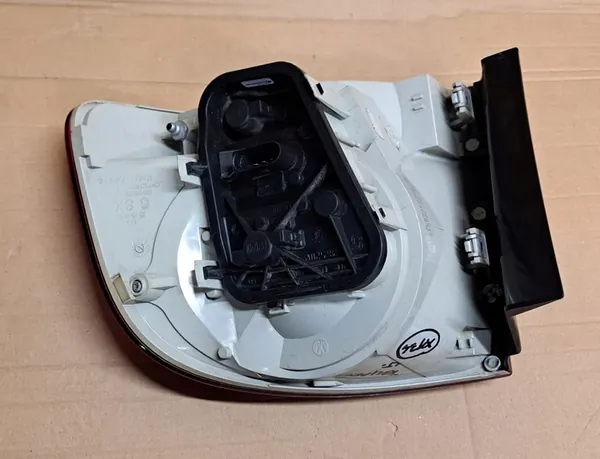 VW Touareg Lámpara Trasera Izquierda 7L6945095K image 6