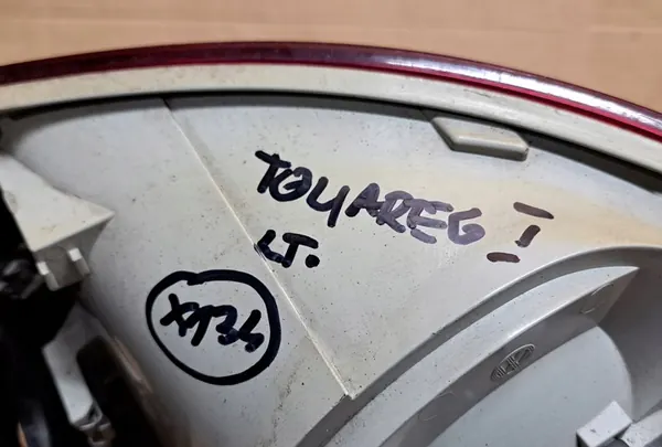 VW Touareg Lámpara Trasera Izquierda 7L6945095K image 8