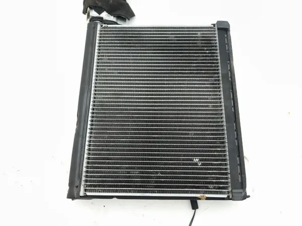 Land Rover ilmastointihöyrystin OEM AMD206947 - Käytetty image 7