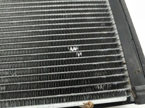 Land Rover ilmastointihöyrystin OEM AMD206947 - Käytetty image 8
